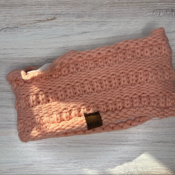 NWOT Ear Warmers - Picture 5 of 6